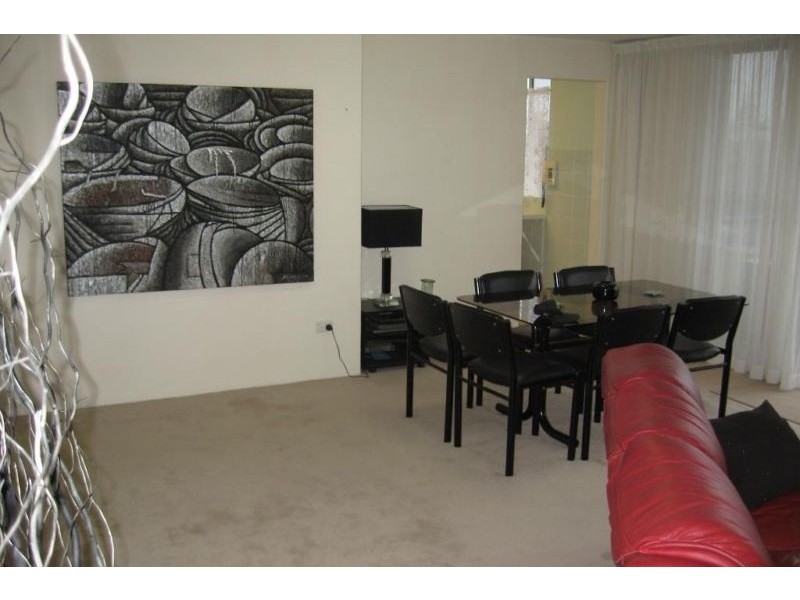 8 Deeban Walk, Cronulla NSW 2230