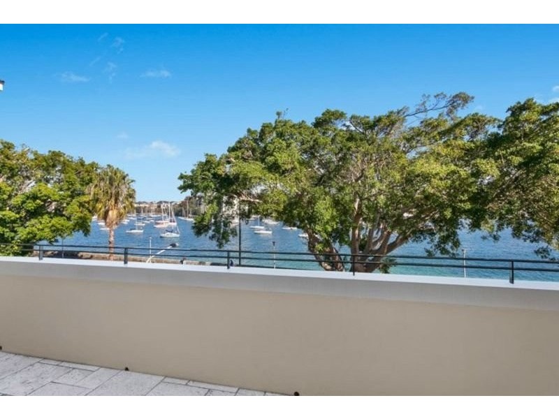 79 New Beach Road, Darling Point NSW 2027