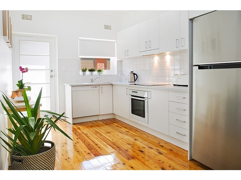 2/23 Queens Road, Brighton-le-sands NSW 2216