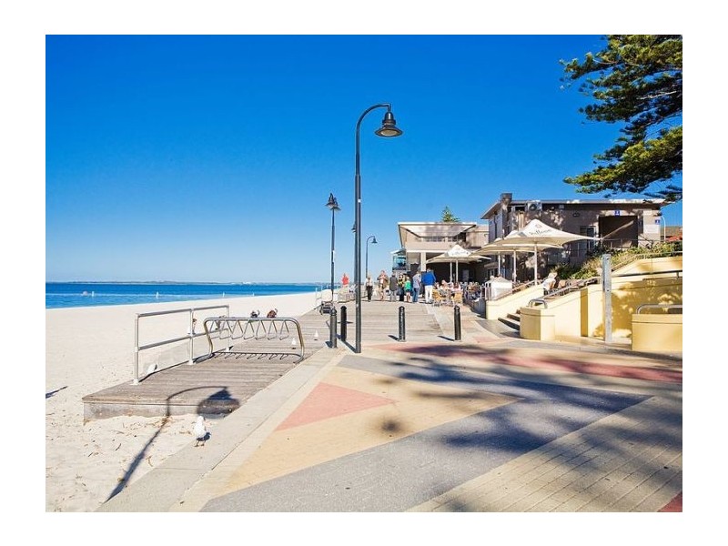 2/23 Queens Road, Brighton-le-sands NSW 2216