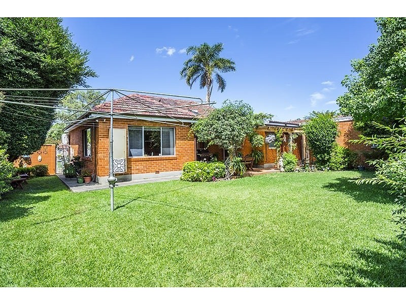 30 Cooloongatta Road, Beverly Hills NSW 2209