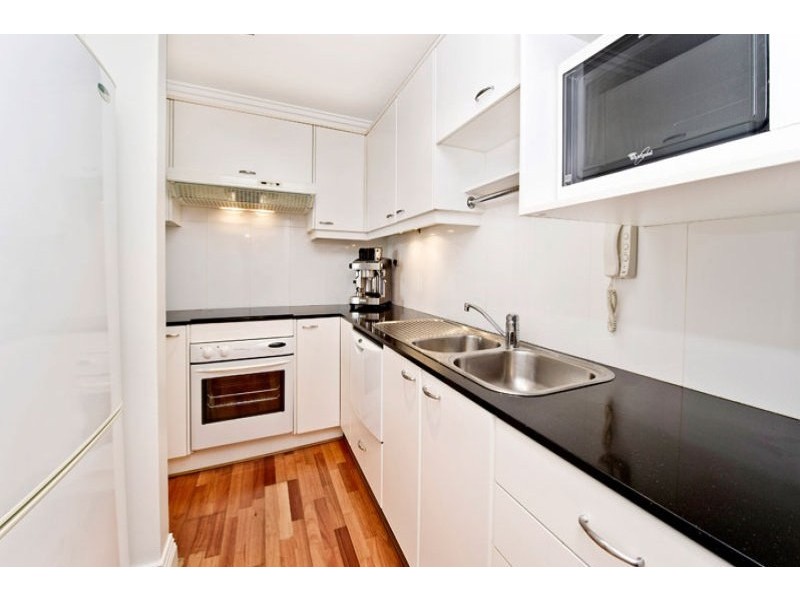 82 Blues Point Road, Mcmahons Point NSW 2060