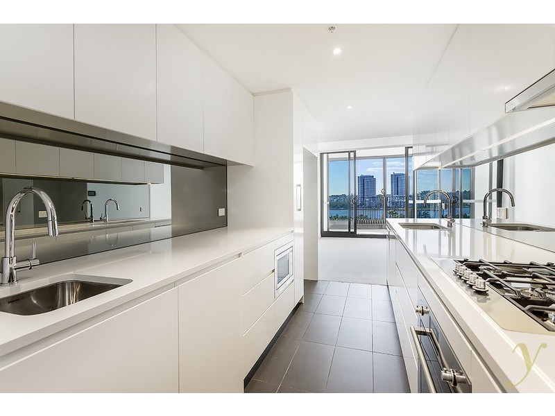 902/10 Burroway Road, Wentworth Point NSW 2127