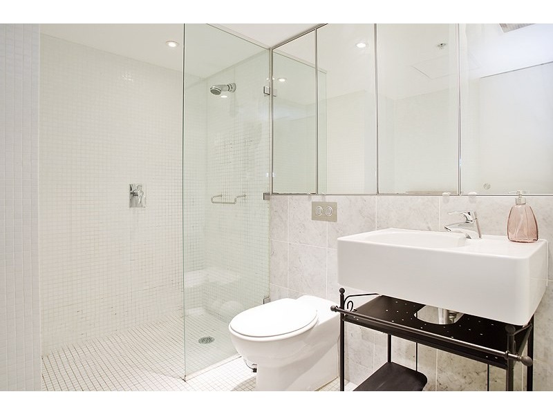 2 Elizabeth Bay Road, Elizabeth Bay NSW 2011