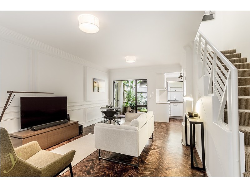 269 Riley (enter Little Riley St) Street, Surry Hills NSW 2010