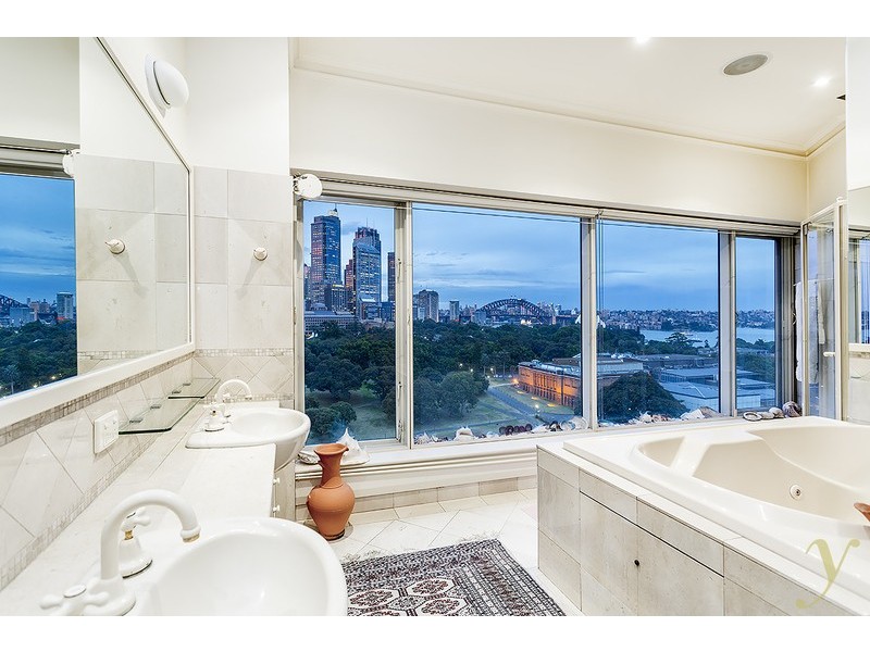 22 Sir John Young Crescent, Woolloomooloo NSW 2011