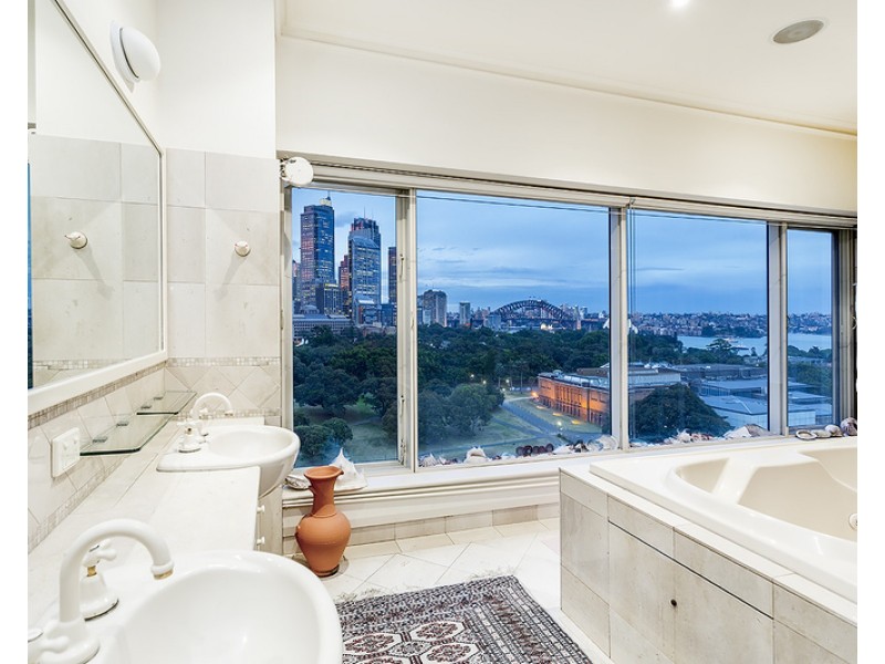 22 Sir John Young Crescent, Woolloomooloo NSW 2011