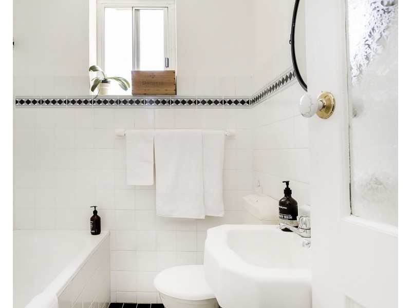 4 Ward Avenue, Elizabeth Bay NSW 2011