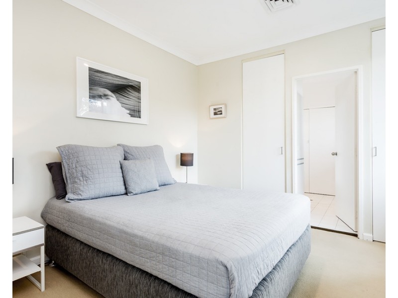 22 Sir John Young Crescent, Woolloomooloo NSW 2011