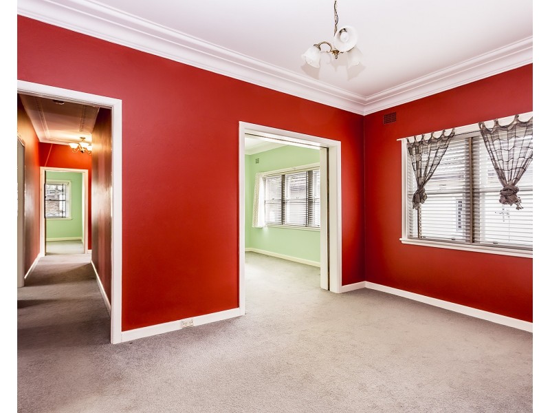 4 Mombri Street, Merrylands NSW 2160