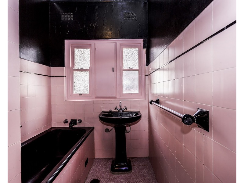 4 Mombri Street, Merrylands NSW 2160