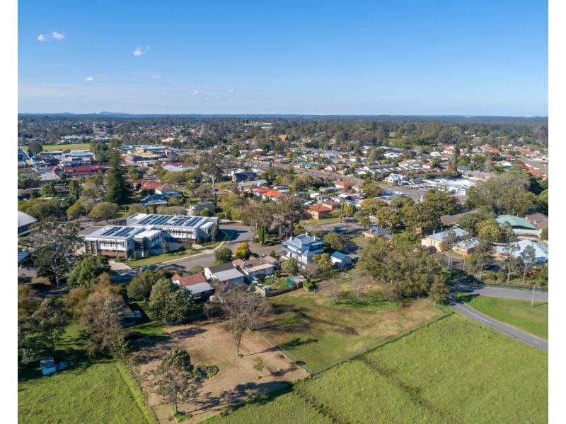 12 Swan Street, Raymond Terrace NSW 2324