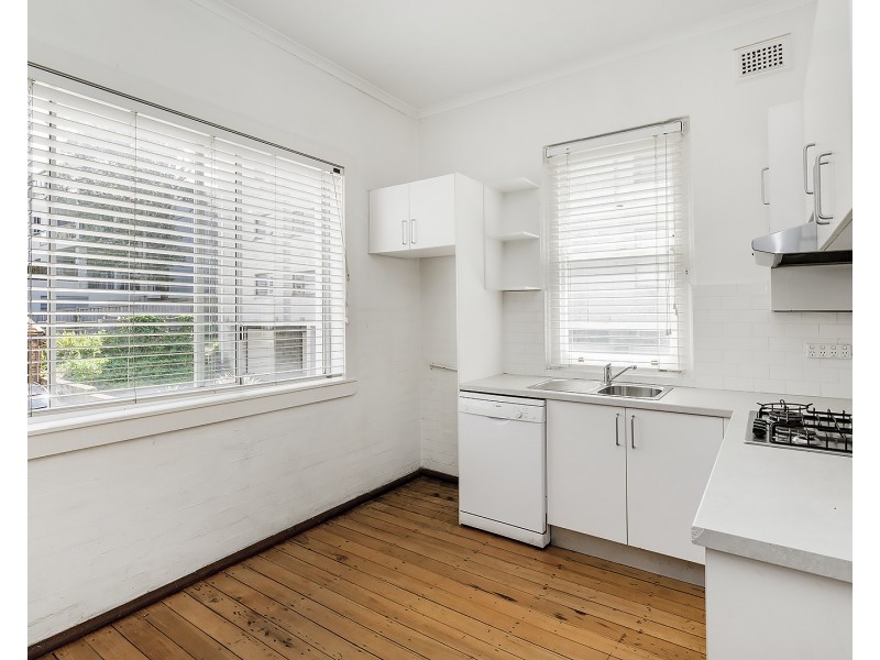 110 Beach Street, Coogee NSW 2034