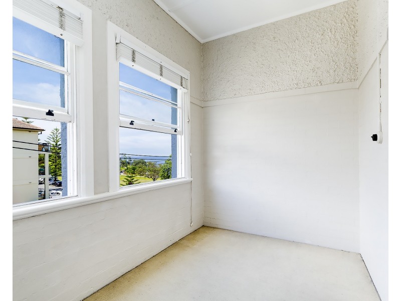 110 Beach Street, Coogee NSW 2034