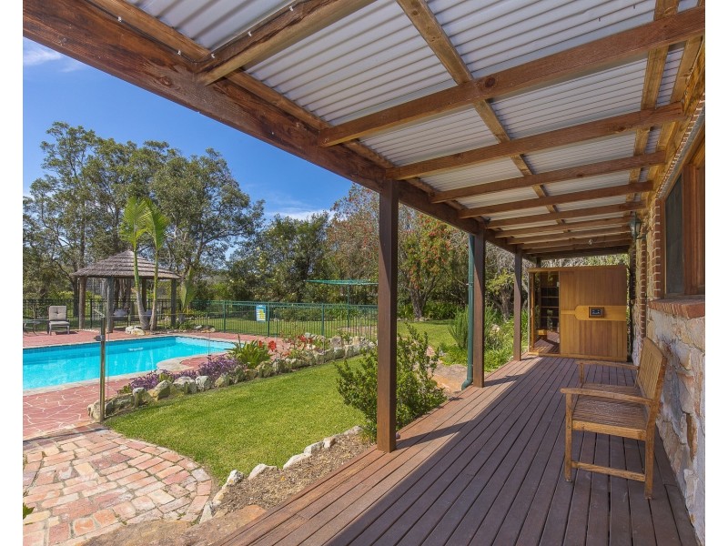 9 Windley Road, Wandandian NSW 2540