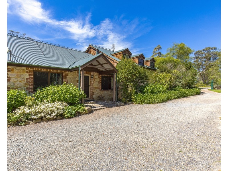 9 Windley Road, Wandandian NSW 2540