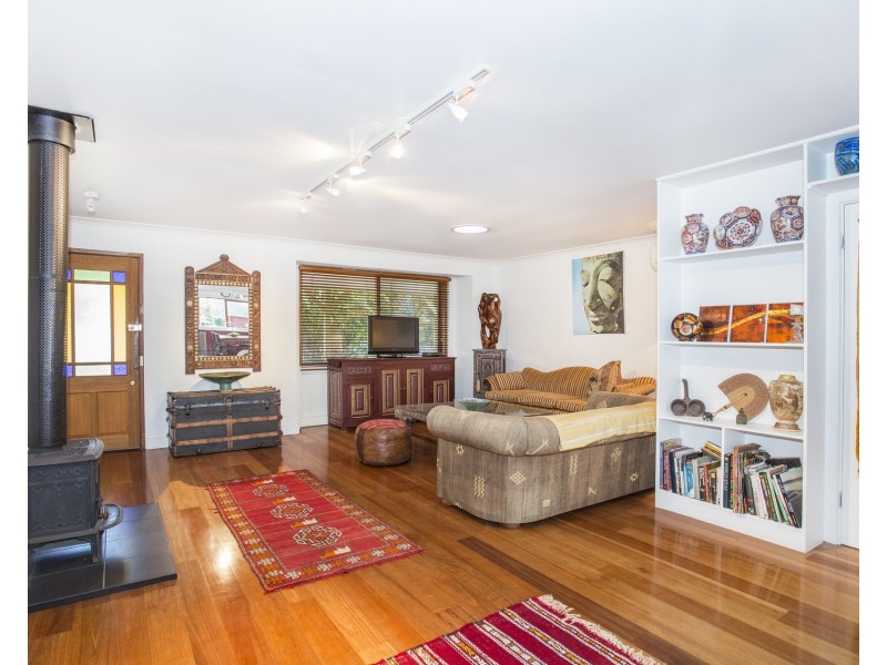 7 Libra Place, Narrawallee NSW 2539