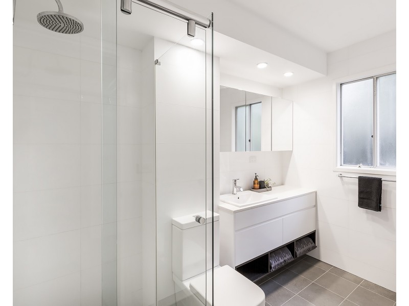 300c Burns Bay Road, Lane Cove NSW 2066