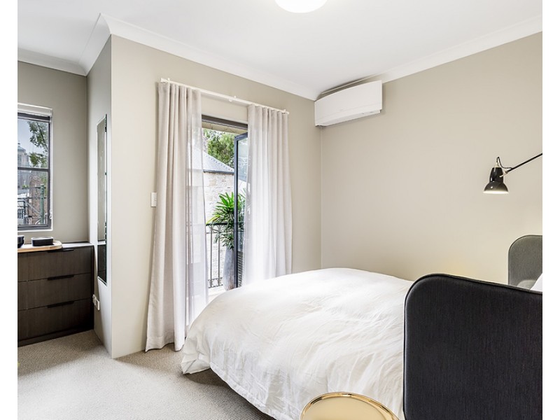 269 Riley (enter Little Riley St) Street, Surry Hills NSW 2010