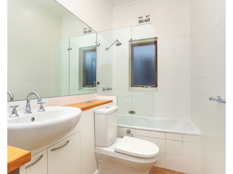 44 Beach Road, Bondi Beach NSW 2026