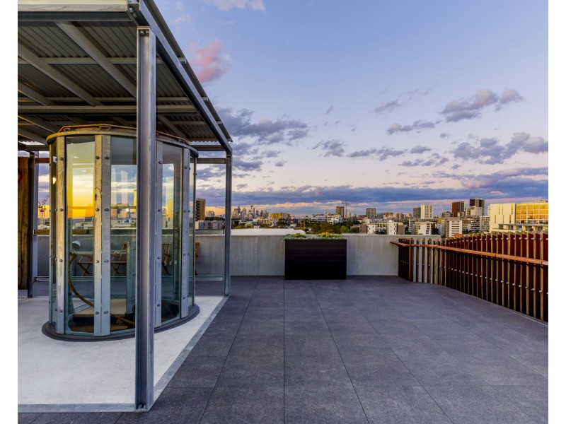 4 Rothschild Avenue, Rosebery NSW 2018