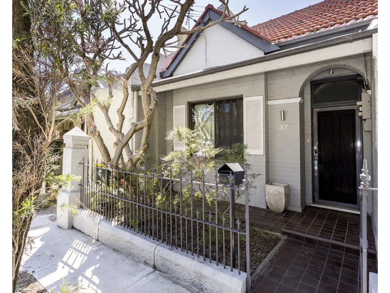 37 George Street, Sydenham NSW 2044