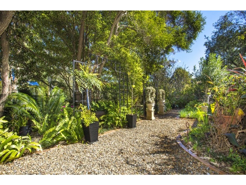 25 Anker Avenue, Mollymook Beach NSW 2539