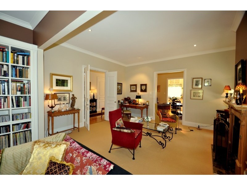 10 Oldbury Street, Berrima NSW 2577