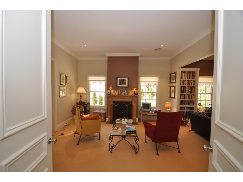 10 Oldbury Street, Berrima NSW 2577