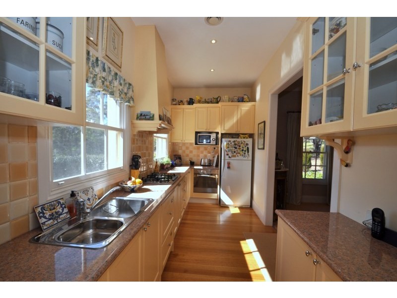 10 Oldbury Street, Berrima NSW 2577