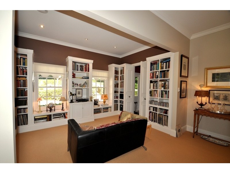 10 Oldbury Street, Berrima NSW 2577