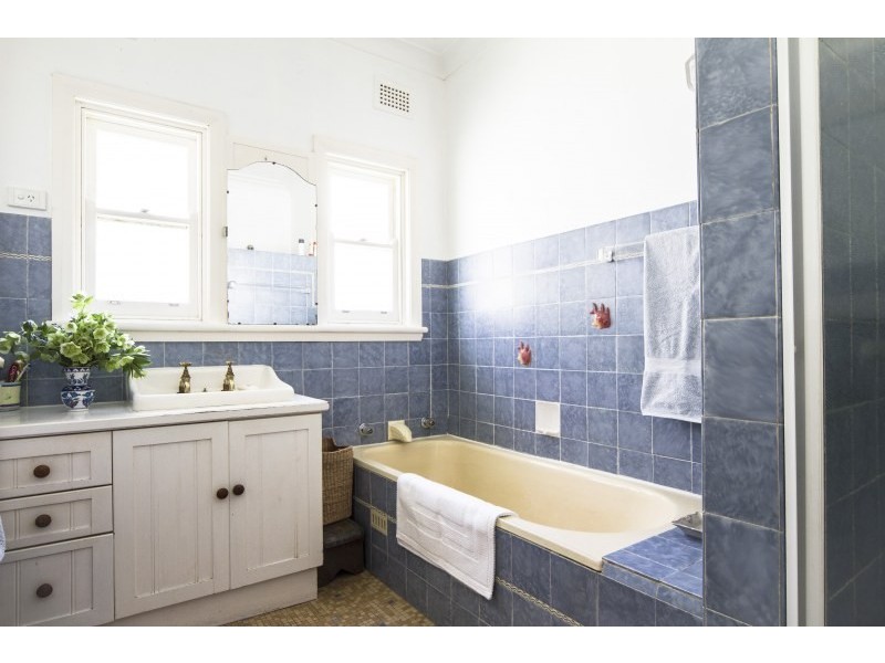 27 Hopewood Road, Bowral NSW 2576