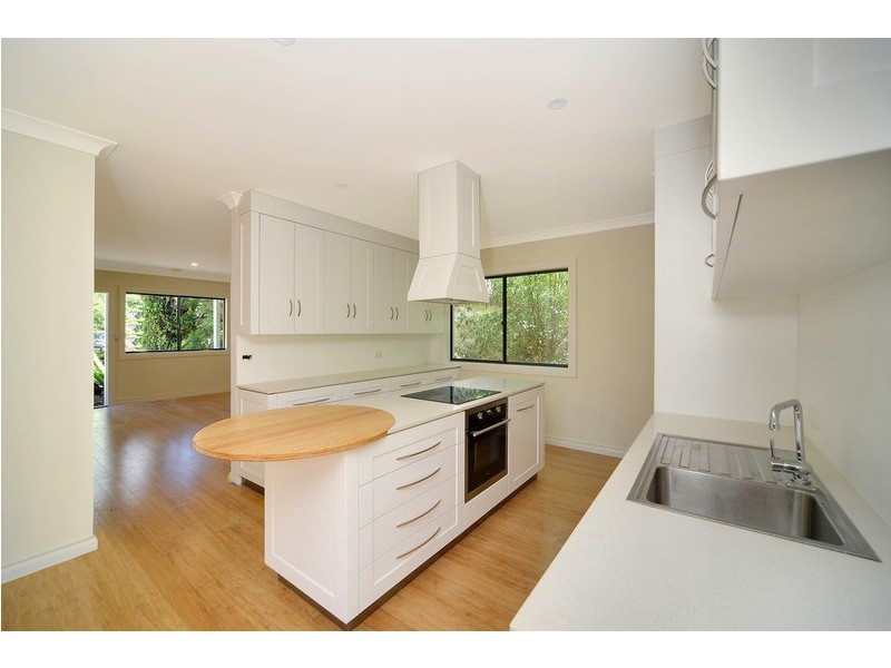 96 North Street, Robertson NSW 2577