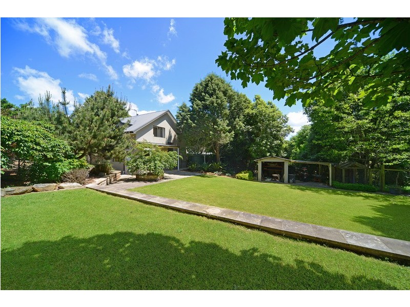 96 North Street, Robertson NSW 2577