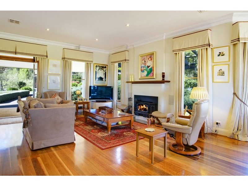 12 Yuille Avenue, Bundanoon NSW 2578