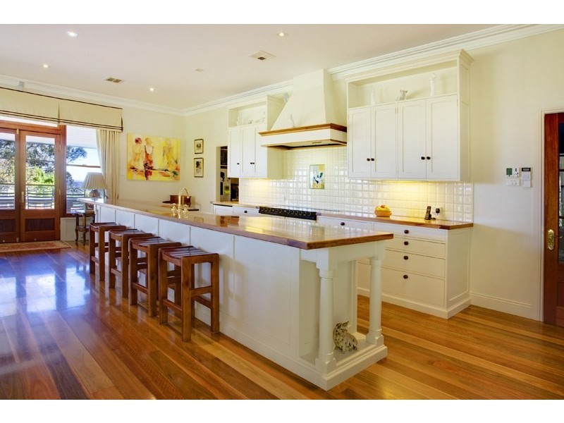 12 Yuille Avenue, Bundanoon NSW 2578