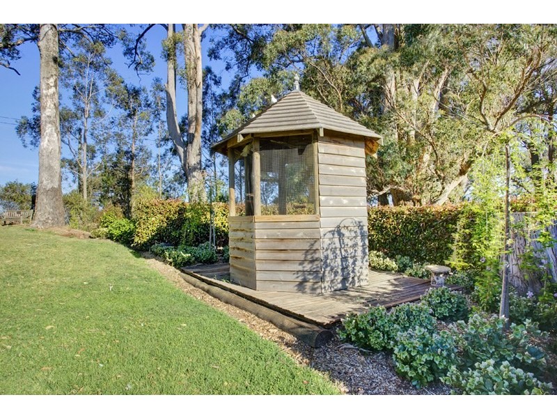 12 Yuille Avenue, Bundanoon NSW 2578