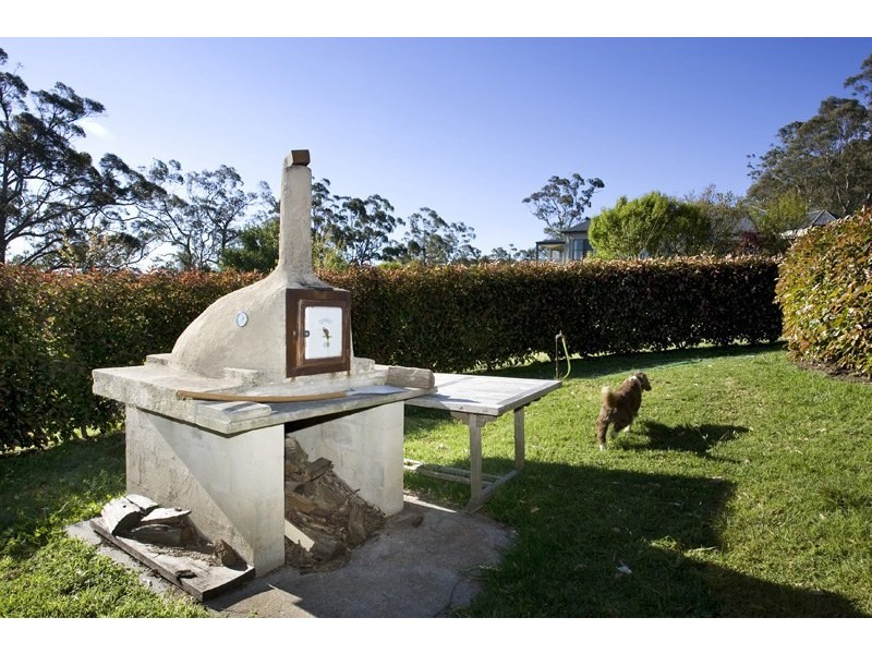 12 Yuille Avenue, Bundanoon NSW 2578