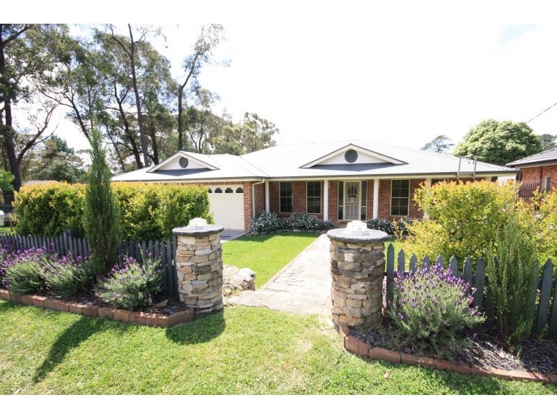 19 Banksia Street, Colo Vale NSW 2575