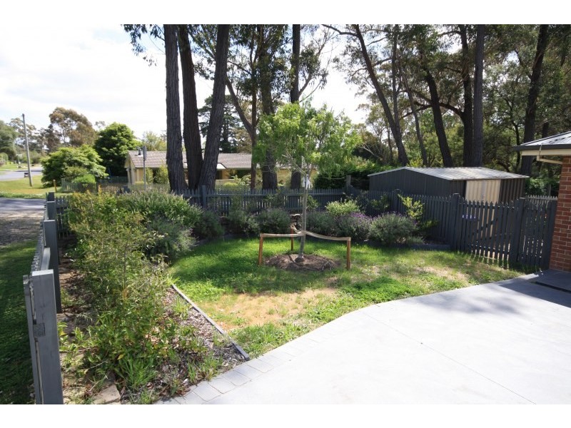 19 Banksia Street, Colo Vale NSW 2575