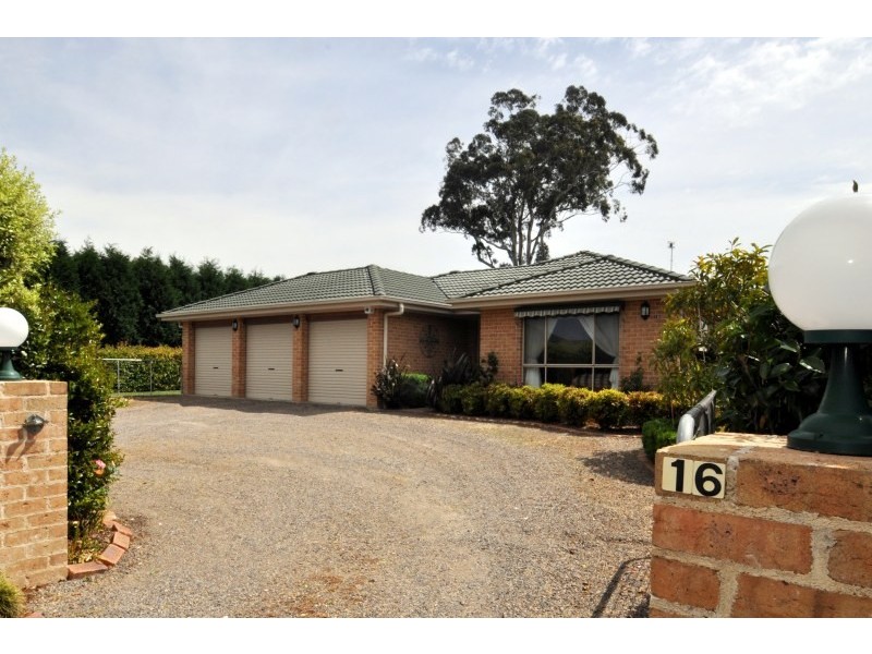 16 Matavia Place, Bowral NSW 2576
