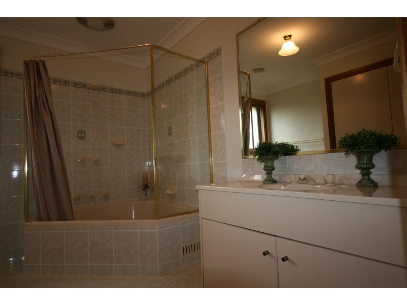 16 Matavia Place, Bowral NSW 2576