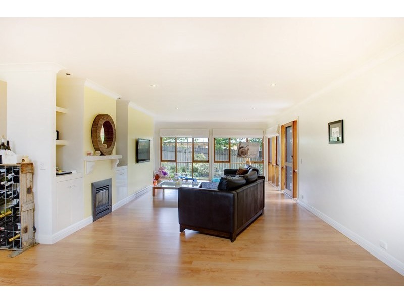 43 Banksia Street, Colo Vale NSW 2575