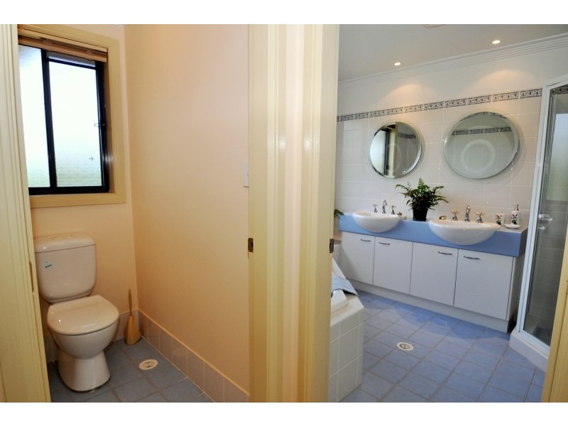 28 Carisbrooke Row, Bowral NSW 2576