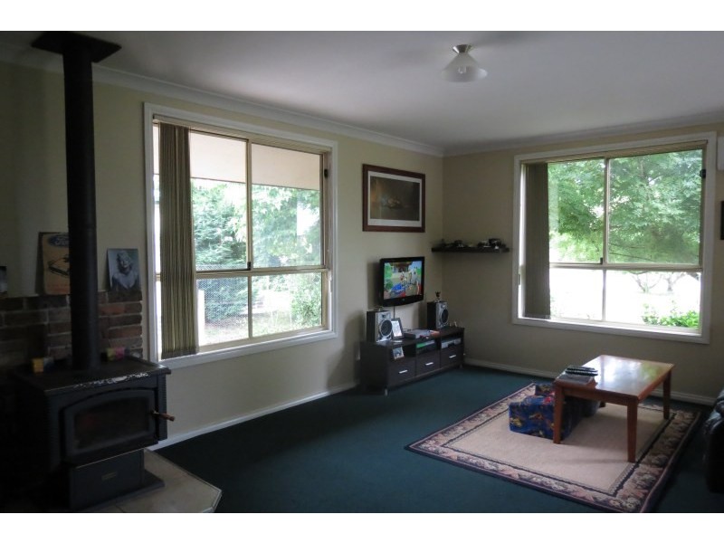 46 May Street, Robertson NSW 2577