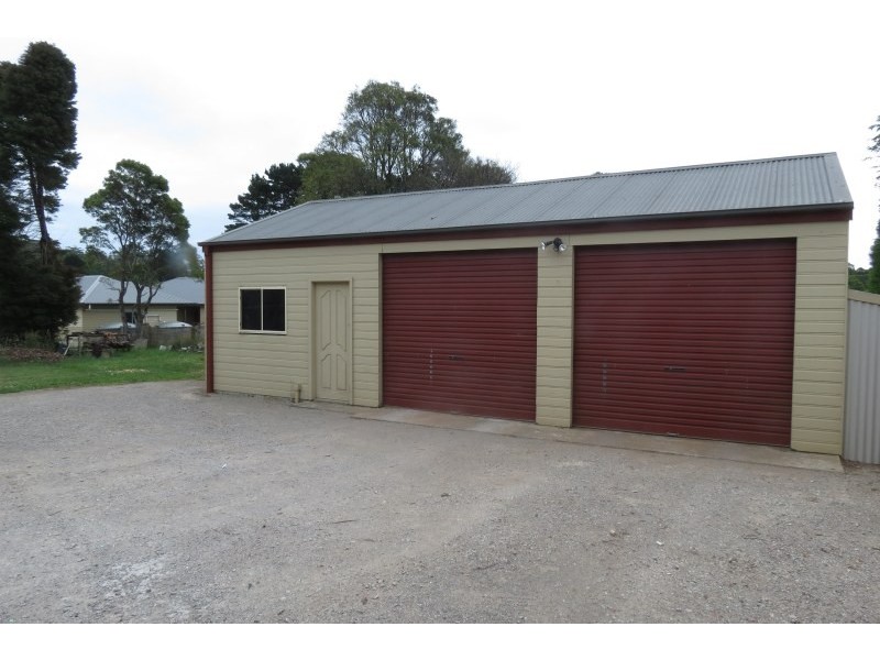 46 May Street, Robertson NSW 2577