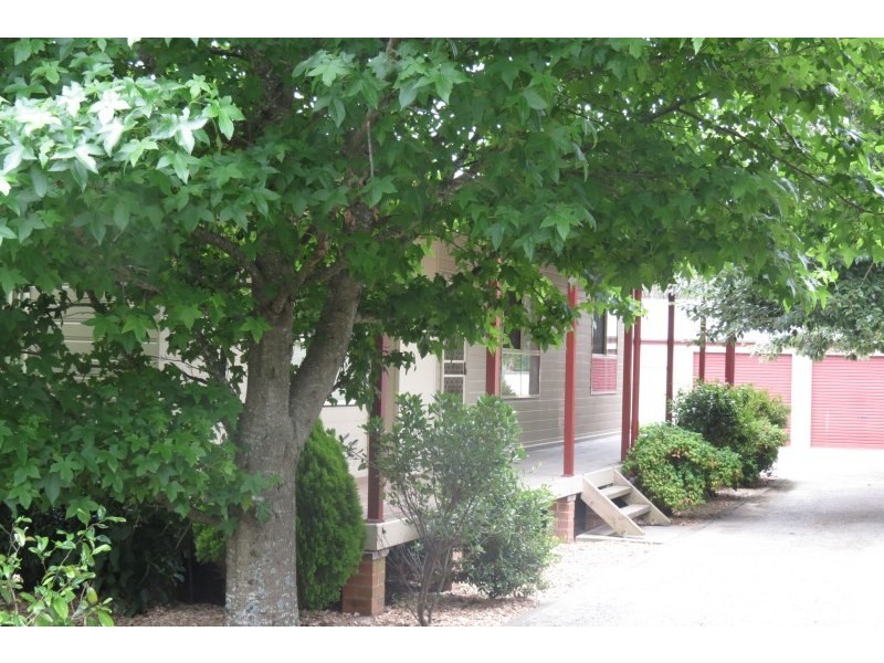 46 May Street, Robertson NSW 2577