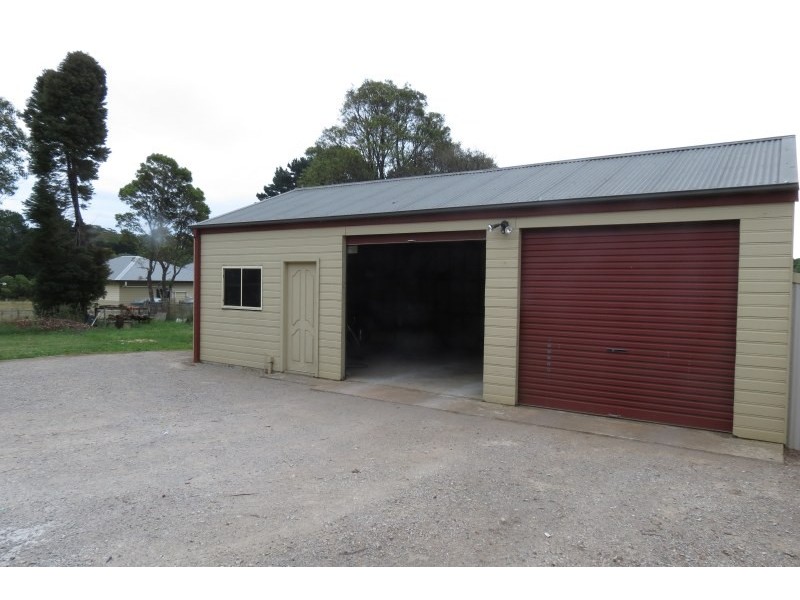 46 May Street, Robertson NSW 2577