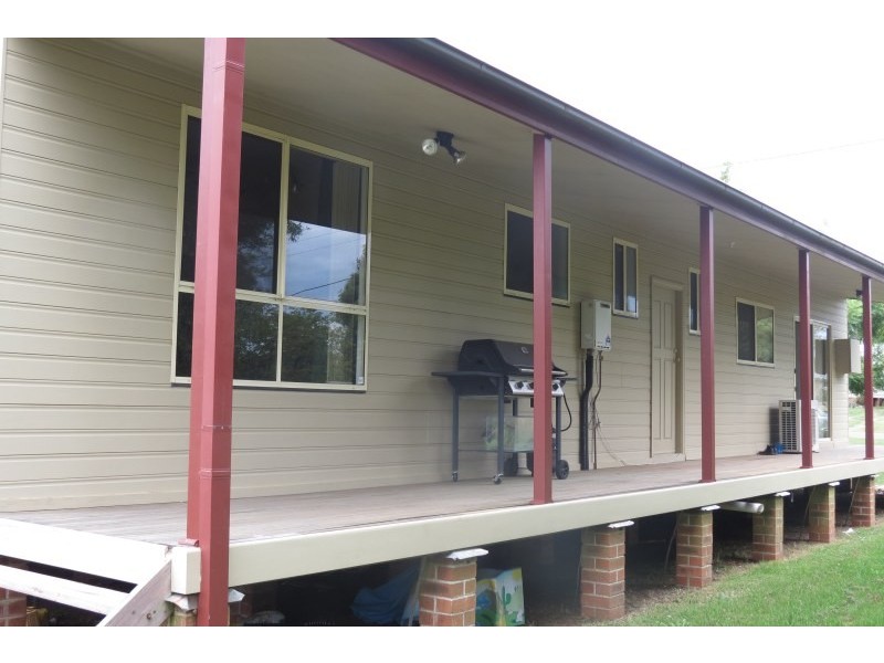 46 May Street, Robertson NSW 2577