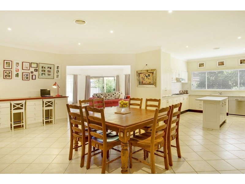 10 Caley Street, Bowral NSW 2576